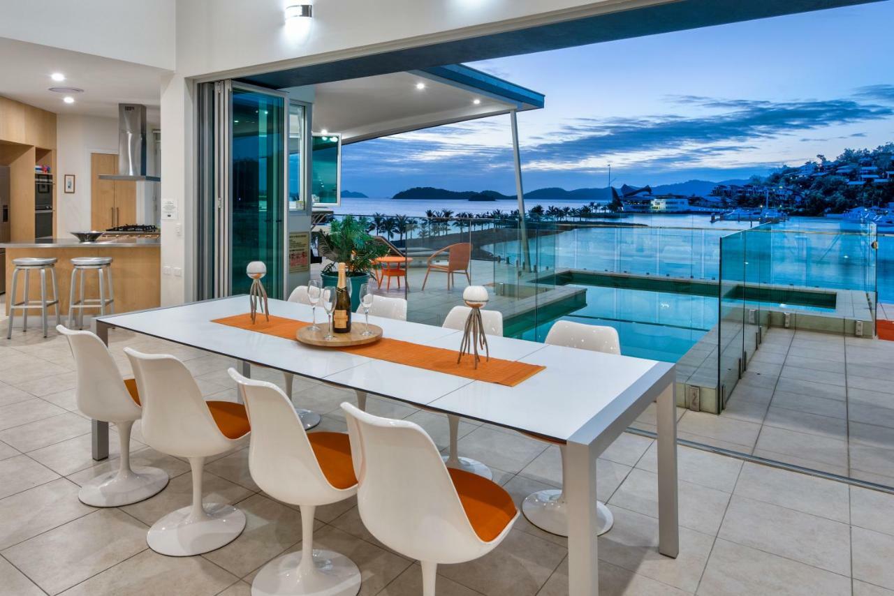 Pavillions Penthouse 25 - Luxury Waterfront Apartment With Private Roof Top Pool And Buggy เกาะแฮมิลตัน ภายนอก รูปภาพ