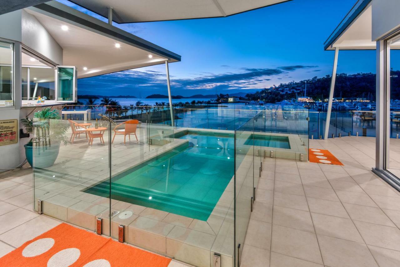 Pavillions Penthouse 25 - Luxury Waterfront Apartment With Private Roof Top Pool And Buggy เกาะแฮมิลตัน ภายนอก รูปภาพ